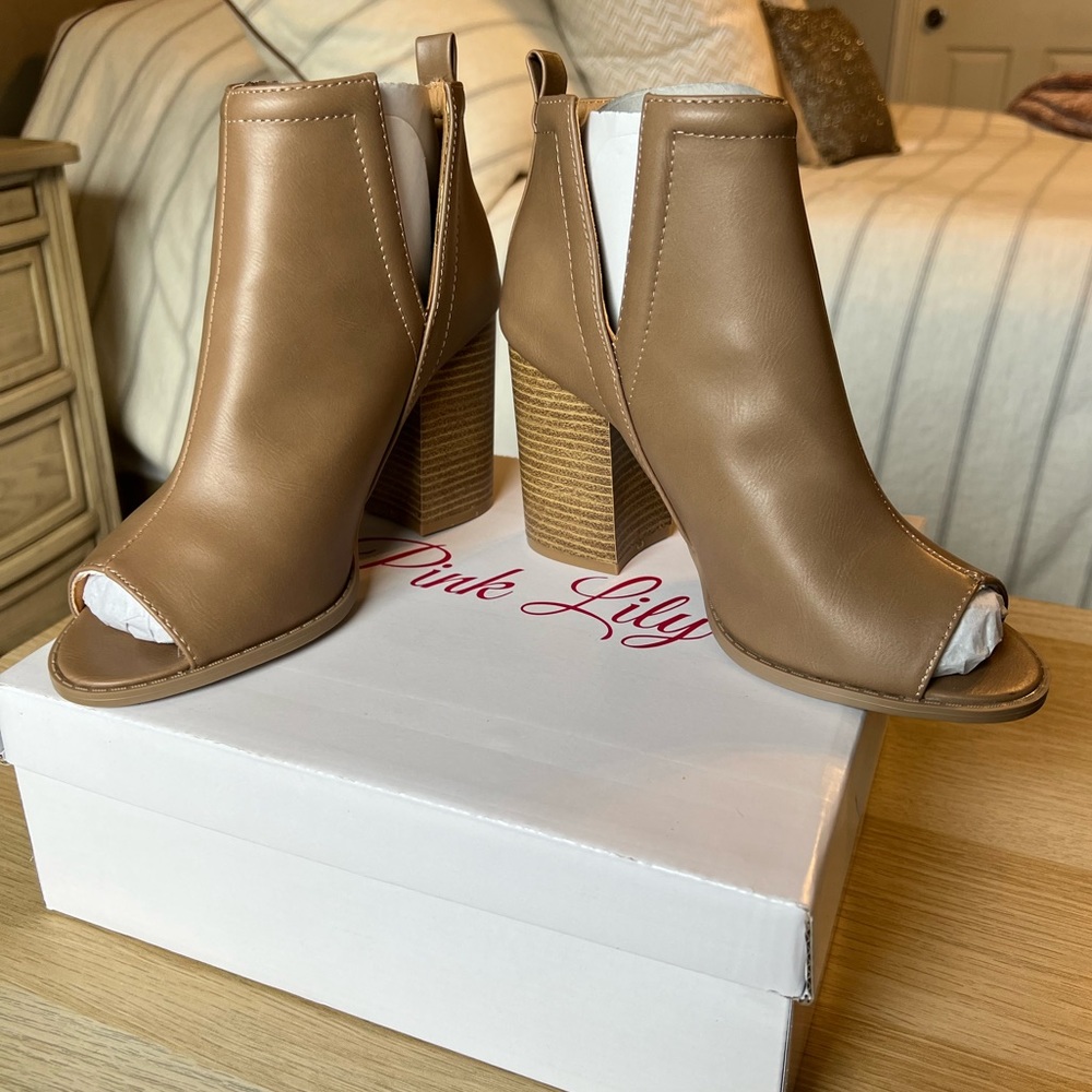 Beth Taupe Booties - Size 8